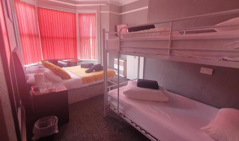 Семейный Номер, Palm Beach Hotel By The Sea