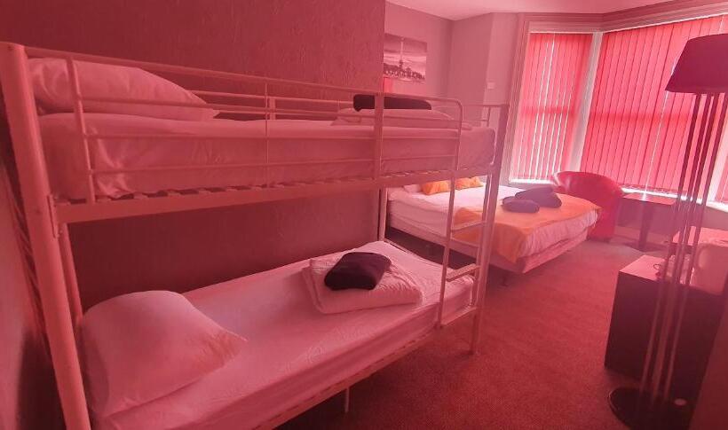 Семейный Номер, Palm Beach Hotel By The Sea