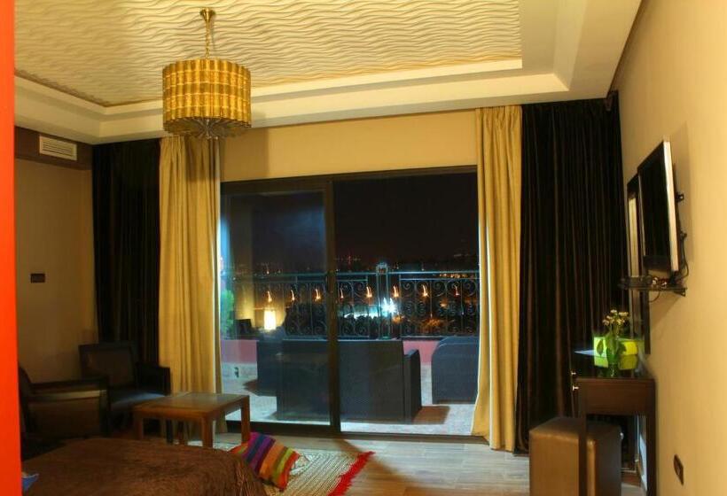 수피리어 테라스 룸, Collier De La Colombe