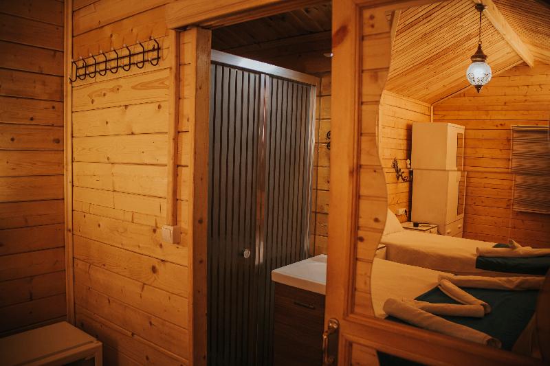 בקתה סטנדרטית, Pirlanta Butik