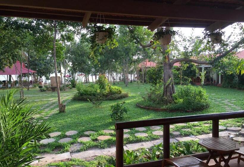 بانگلوی لوکس, Wild Beach Phu Quoc Resort