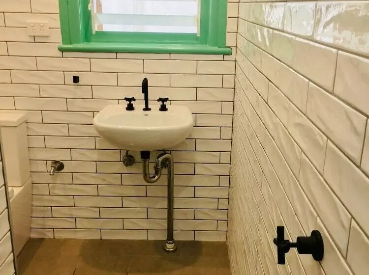 バスルーム共有のシングルスタンダード, Coogee Beach House