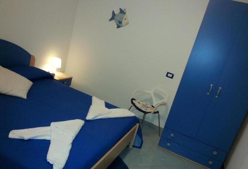 Triple Room Sea View, Miramare