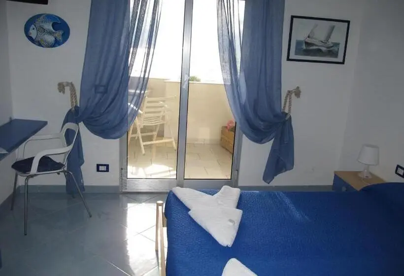 اتاق استاندارد با بالکن, Miramare
