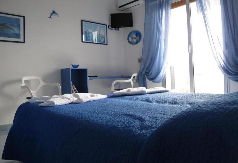 اتاق استاندارد با بالکن, Miramare