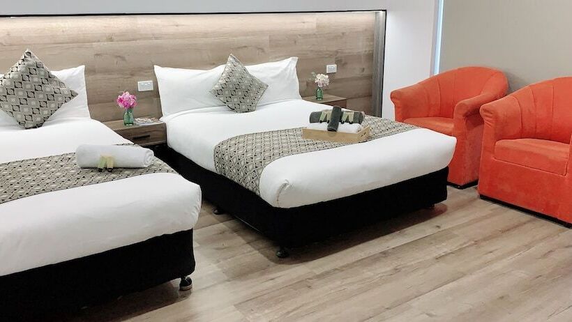 Номер Deluxe, Elm Motel