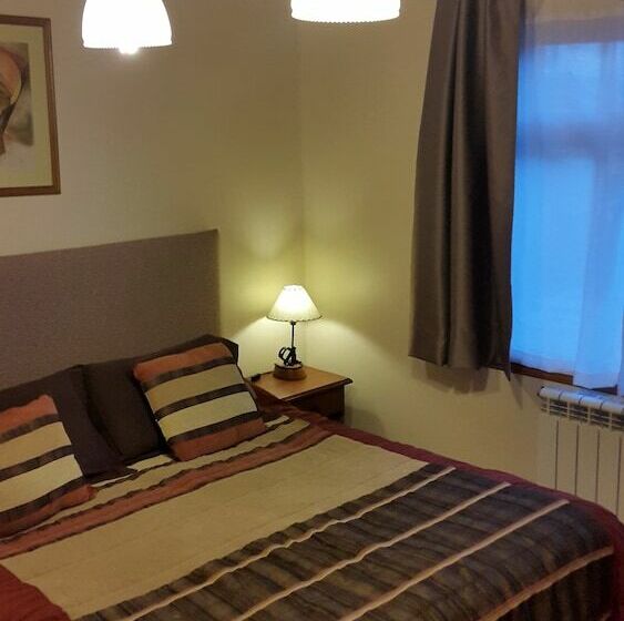 2ベッドルームアパートメント, La Posta Apart