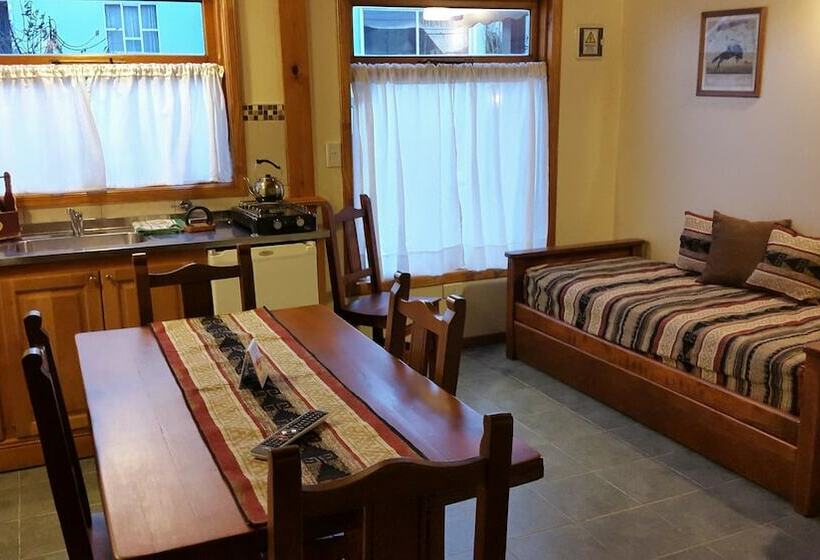 2ベッドルームアパートメント, La Posta Apart