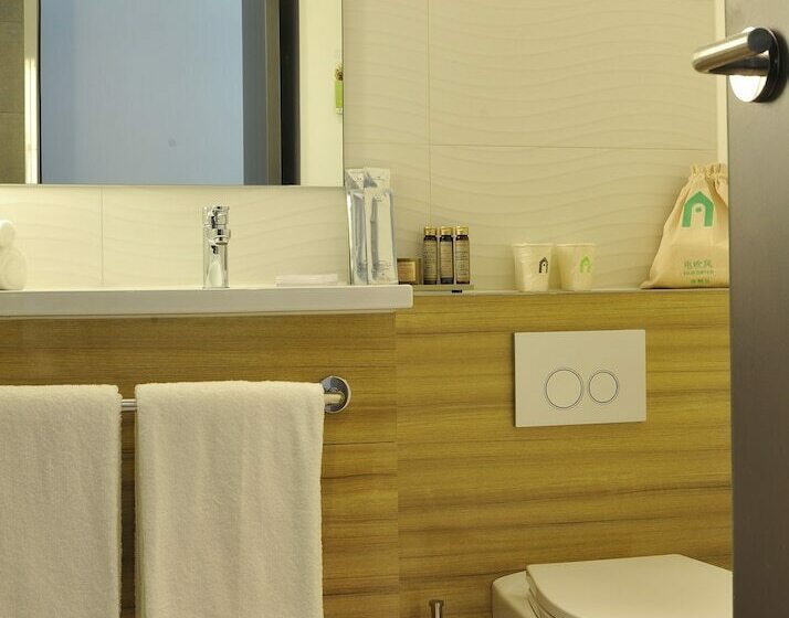 디럭스 룸, Campanile Shanghai Railway Station And People S Square