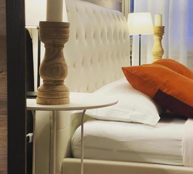 Camera Standard, Central Suite Bed&breakfast