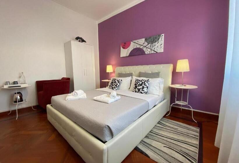 Camera Tripla Standard, Central Suite Bed&breakfast