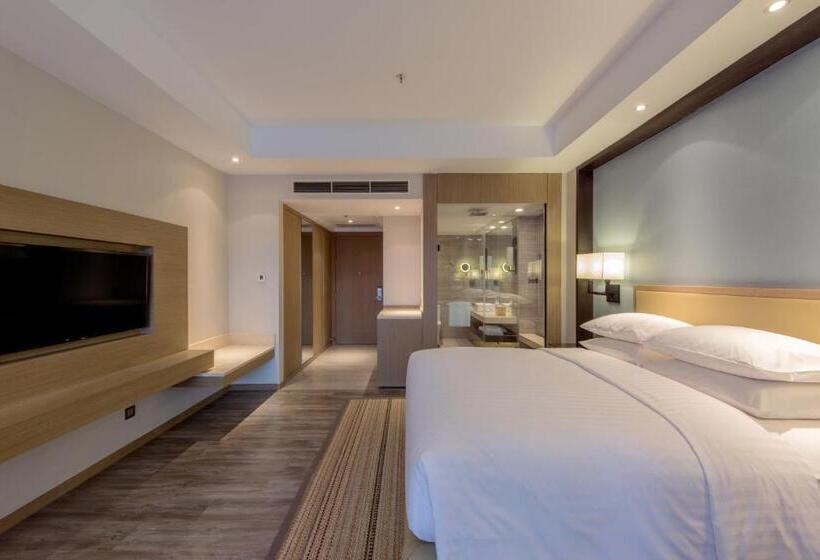 غرفة ديلوكس سرير كينج, Courtyard By Marriott Siem Reap Resort