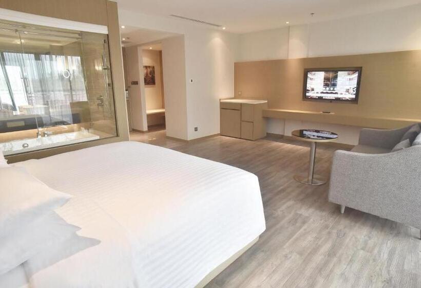 Номер Executive Кровать Кинг, Courtyard By Marriott Siem Reap Resort