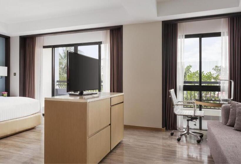 غرفة إدارية سرير كينج, Courtyard By Marriott Siem Reap Resort