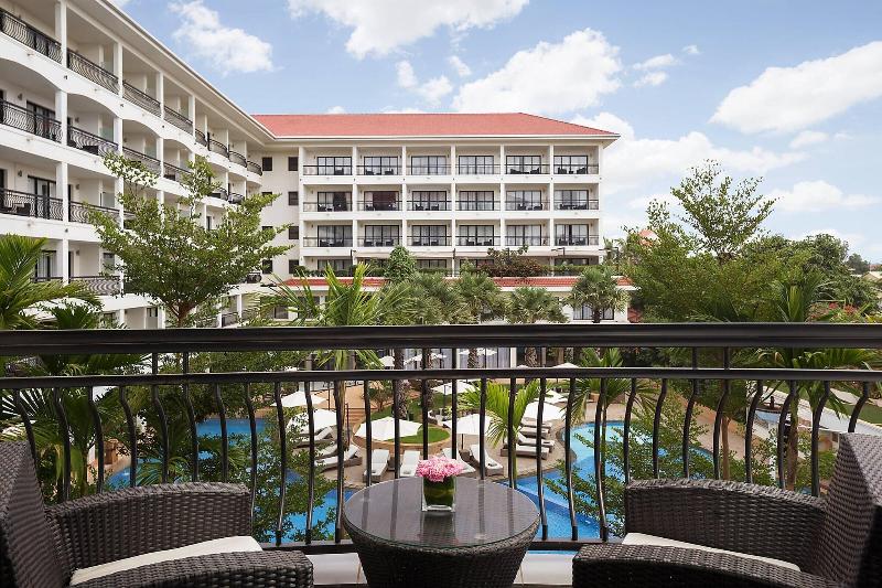 带泳池观景的豪华房, Courtyard By Marriott Siem Reap Resort