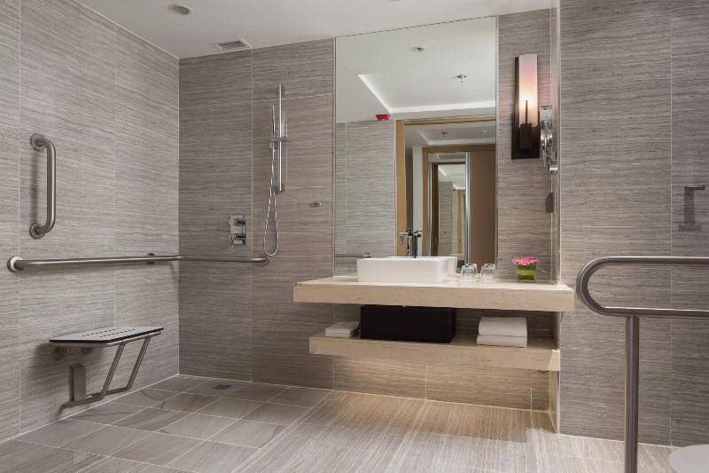 Номер Deluxe Кровать Кинг, Courtyard By Marriott Siem Reap Resort