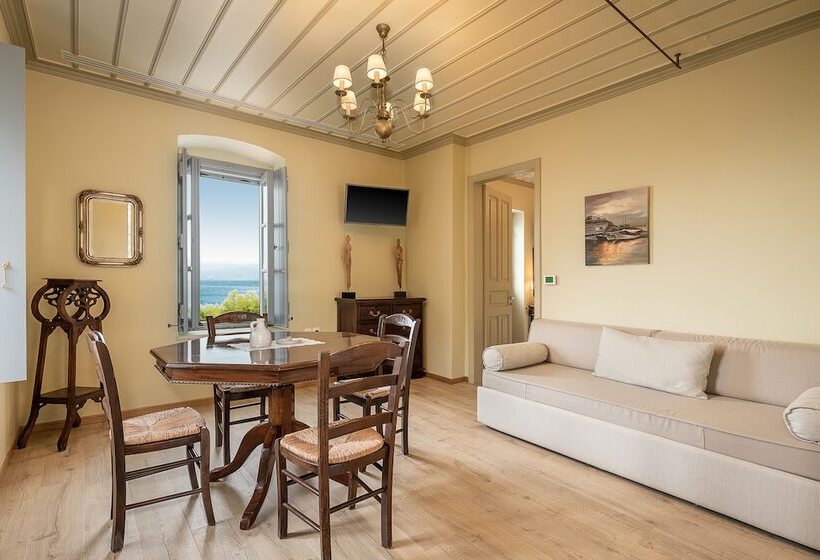 Люкс Вид на Море, Four Seasons Hydra Luxury Suites