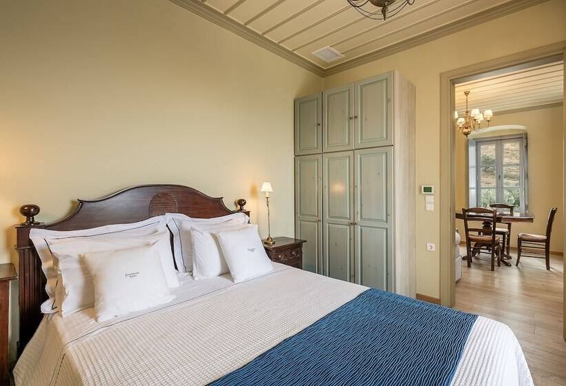 Люкс Вид на Море, Four Seasons Hydra Luxury Suites
