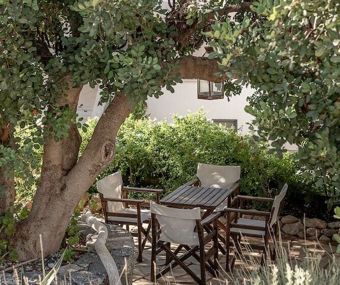 Люкс, Four Seasons Hydra Luxury Suites