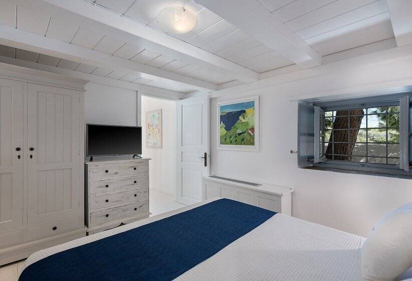 Люкс, Four Seasons Hydra Luxury Suites