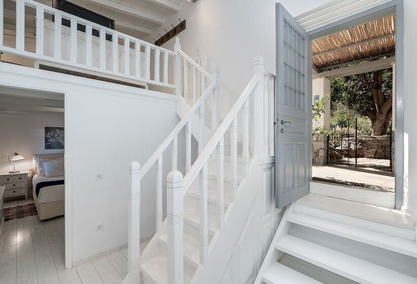 Люкс, Four Seasons Hydra Luxury Suites