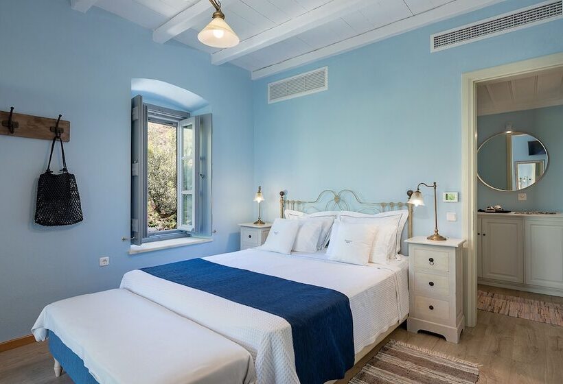 Номер Стандарт Вид на Море, Four Seasons Hydra Luxury Suites