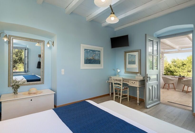 Номер Стандарт Вид на Море, Four Seasons Hydra Luxury Suites