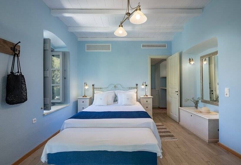 Номер Стандарт Вид на Море, Four Seasons Hydra Luxury Suites