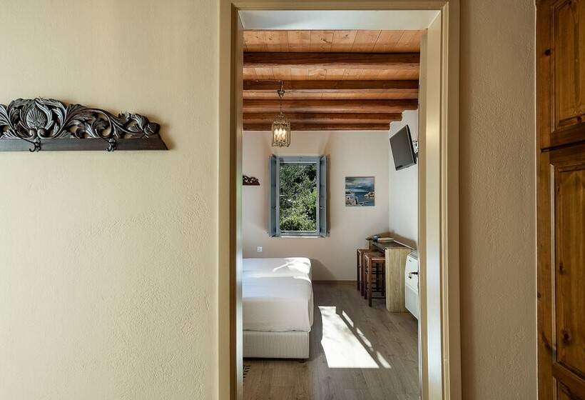 Номер Стандарт Вид на Море, Four Seasons Hydra Luxury Suites