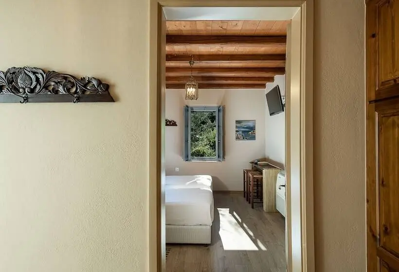 オーシャンビュースタンダードルーム, Four Seasons Hydra Luxury Suites