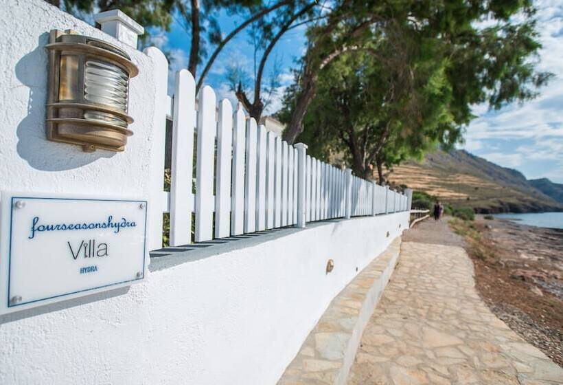 Вилла 1 Спальня Вид на Море, Four Seasons Hydra Luxury Suites