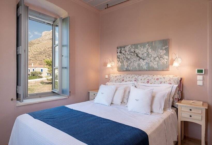 Люкс Вид на Море, Four Seasons Hydra Luxury Suites