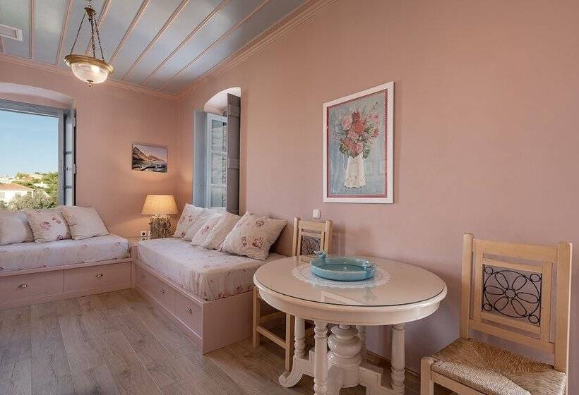 Люкс Вид на Море, Four Seasons Hydra Luxury Suites