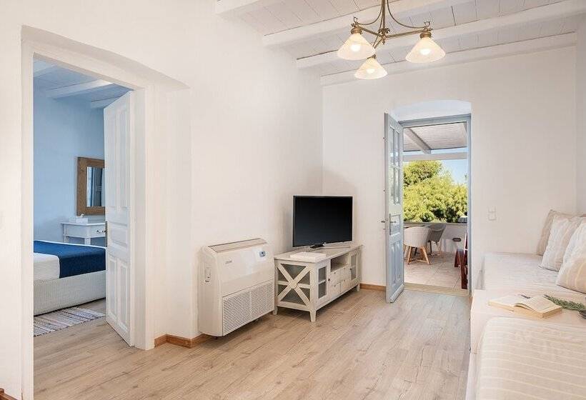 Люкс Вид на Море, Four Seasons Hydra Luxury Suites