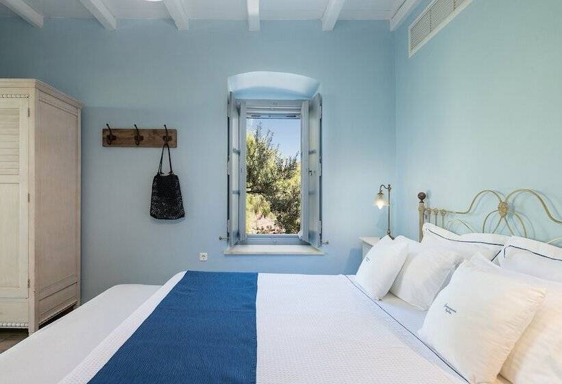 Номер Стандарт Вид на Море, Four Seasons Hydra Luxury Suites