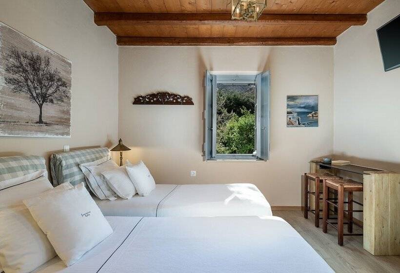 Номер Стандарт Вид на Море, Four Seasons Hydra Luxury Suites