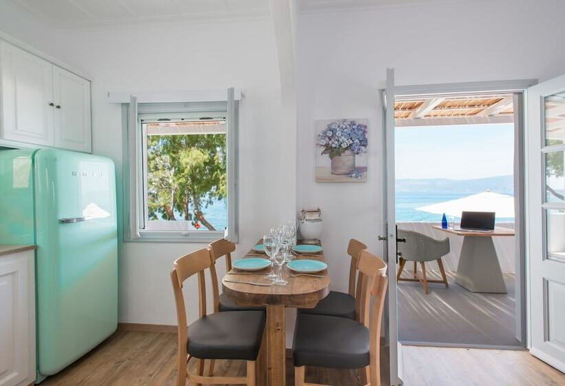 Вилла 1 Спальня Вид на Море, Four Seasons Hydra Luxury Suites