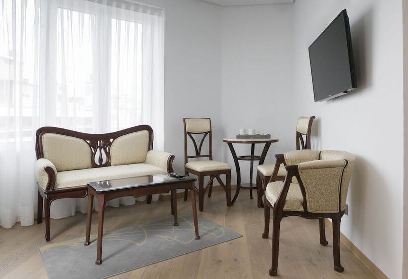 مجموعه ویستا شهر, Icon Casona 1900