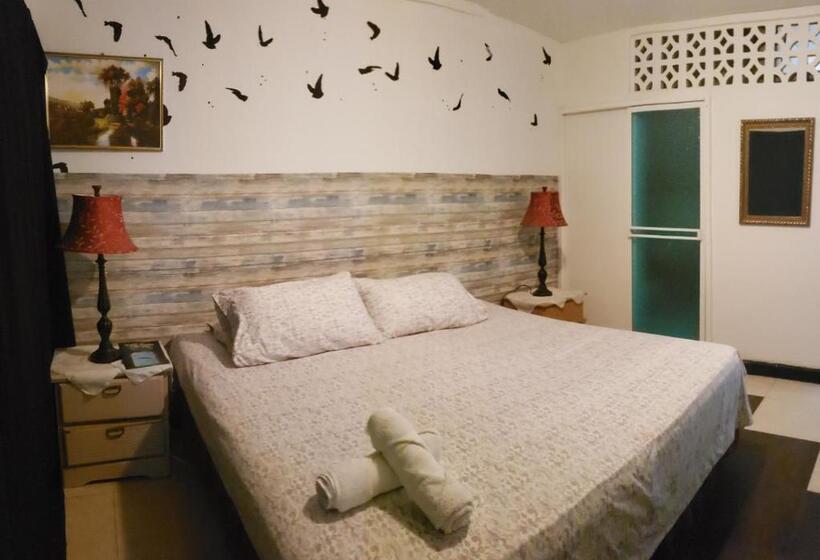 스탠다드 트리플 발코니 룸, Posada Nativa Trinsan Centro