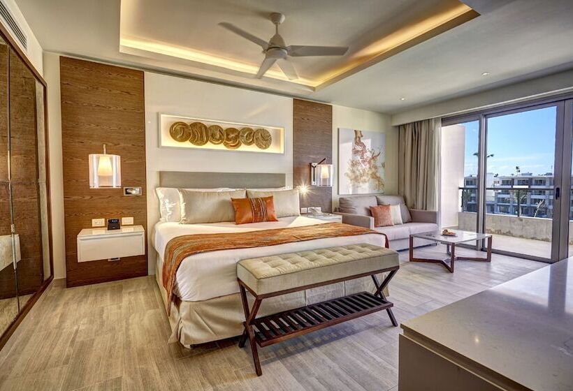 سوییت جونیور لوکس با چشمانداز دریا, Royalton Bavaro, An Autograph Collection Allinclusive Resort & Casino