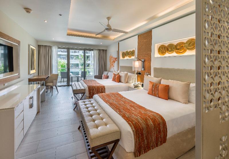 سوئیت جونیور کلوب با چشمانداز دریا, Royalton Bavaro, An Autograph Collection Allinclusive Resort & Casino