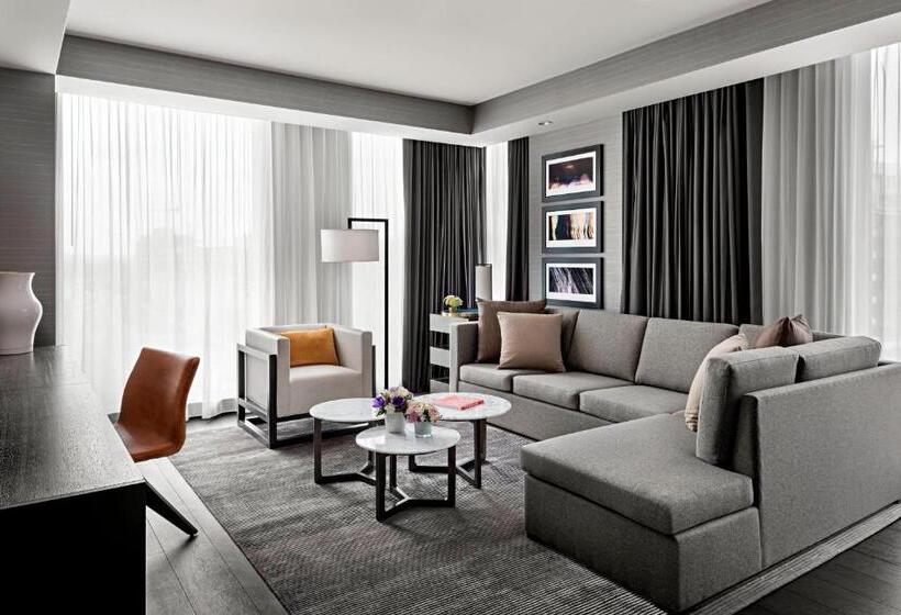 キングサイズベッドのスイートルーム, Toronto Marriott Markham