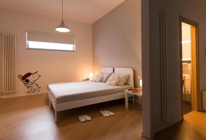 اتاق استاندارد, Levante Residence