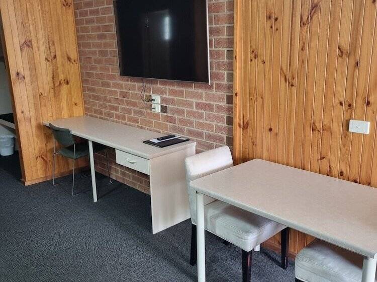 패밀리 룸, Country Roads Motor Inn Naracoorte