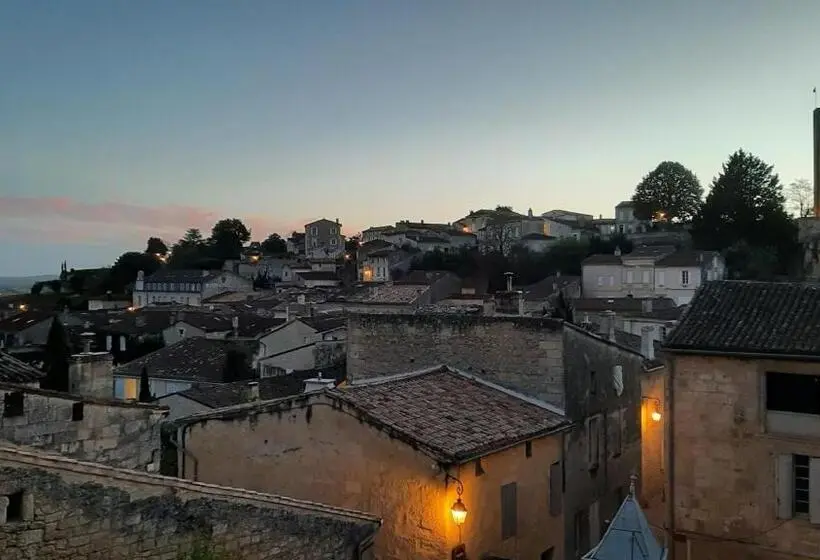 Deluxe-huone, La Maison Colline