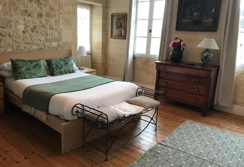 Deluxe-huone, La Maison Colline