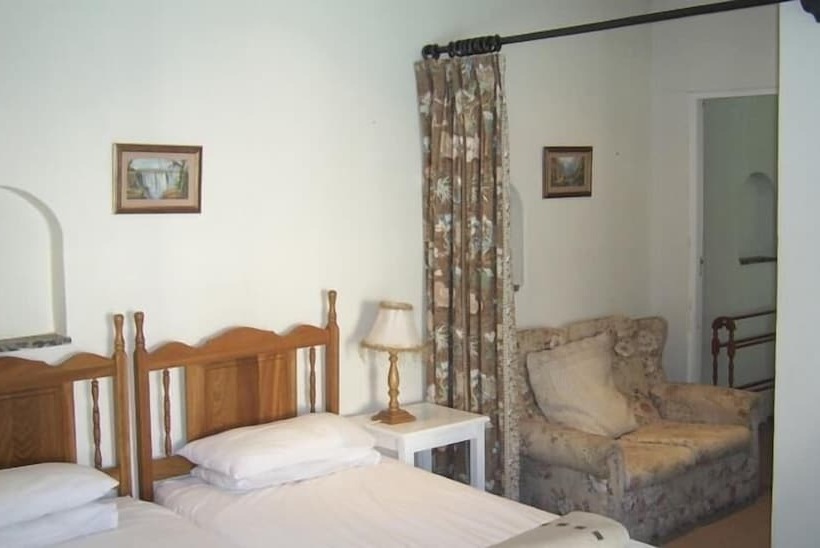 חדר משפחתי, Nutmeg Guest House