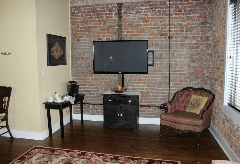 スイート, Pikk S Inn