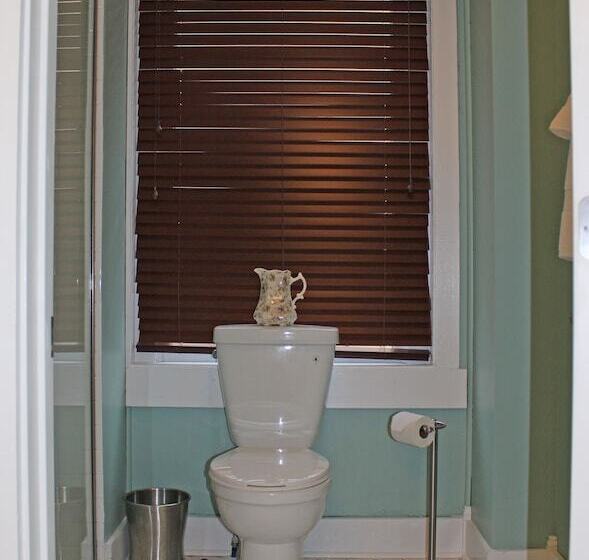 スイート, Pikk S Inn