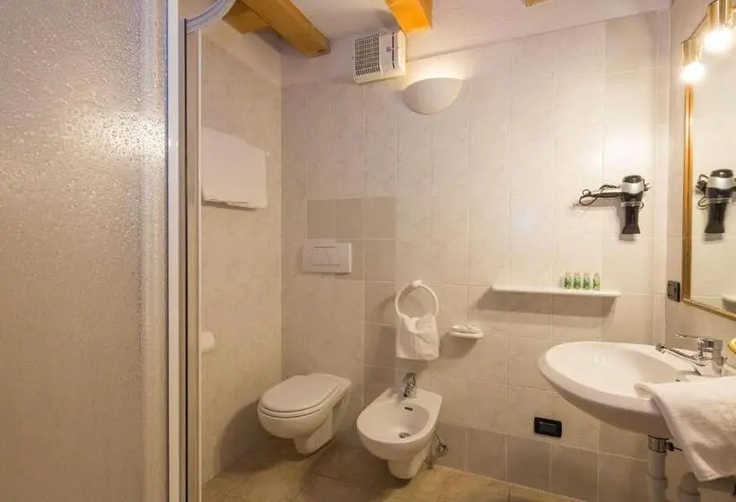 Huoneisto 4 Makuuhuonetta, Stelvio Residence